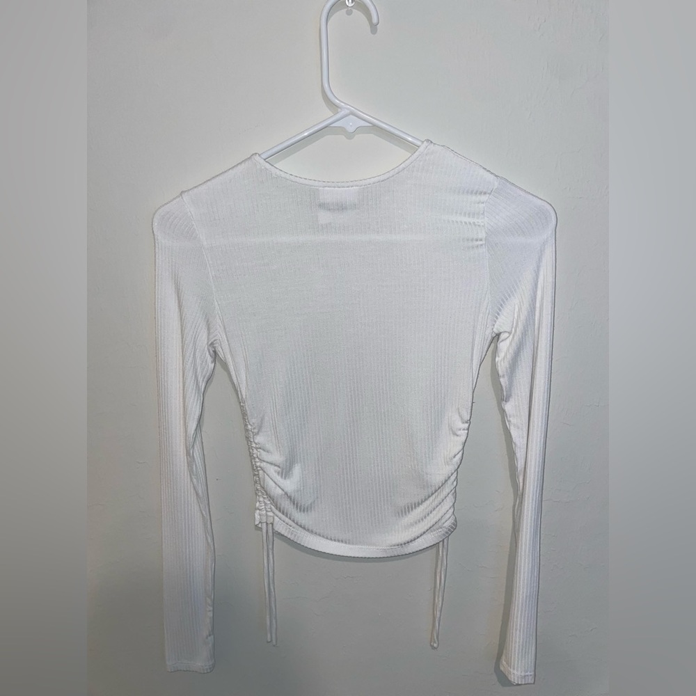 White tee - Picture 2 of 2